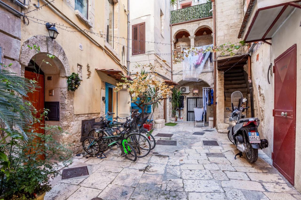 La Pergola Apt In The Heart Of Bari Exteriér fotografie